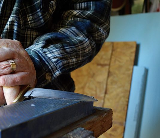 Knife Sharpening: The Coarse Truth About A Fine Skill