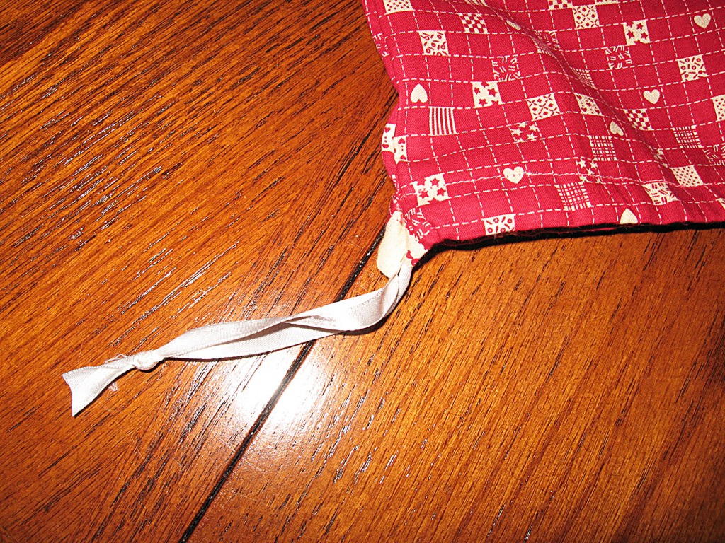 13 If you’re not using a spring stop toggle, tie the cord ends together into a tight knot and you’re finished!